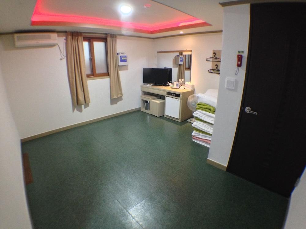 Suanbo Saipan Hot Spring Hotel Chungju Zewnętrze zdjęcie