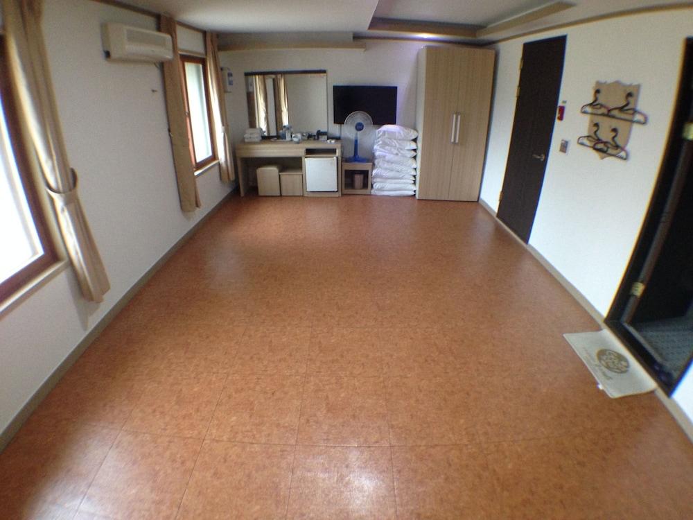Suanbo Saipan Hot Spring Hotel Chungju Zewnętrze zdjęcie