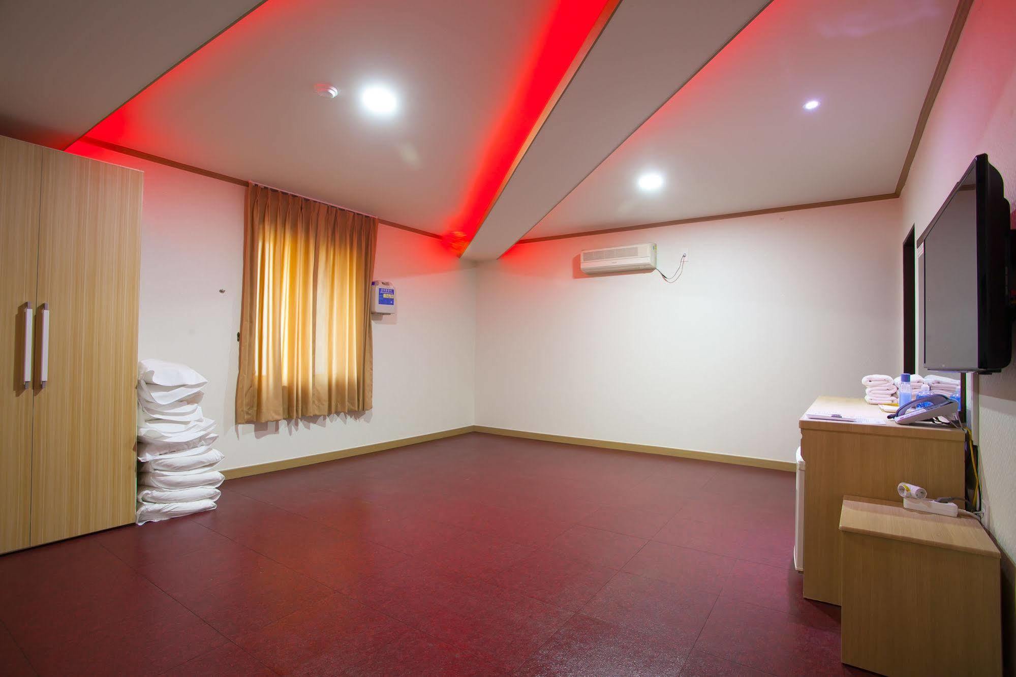Suanbo Saipan Hot Spring Hotel Chungju Zewnętrze zdjęcie