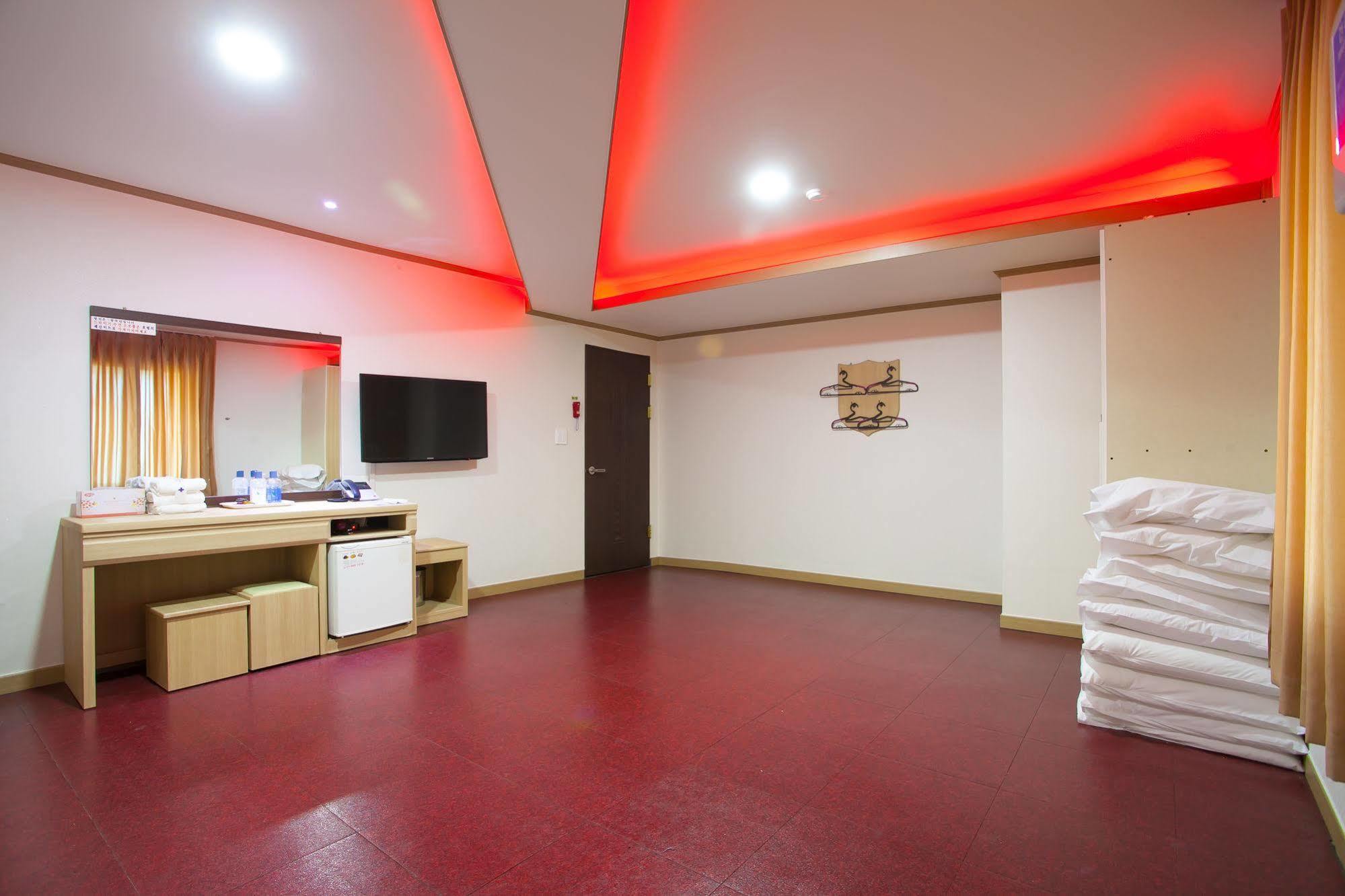 Suanbo Saipan Hot Spring Hotel Chungju Zewnętrze zdjęcie